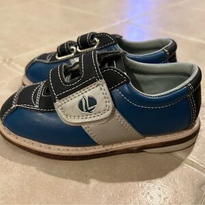 Bowling shoes for boys